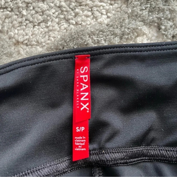 Spanx camo black leggings high rise slimming shiny small - Picture 3 of 7